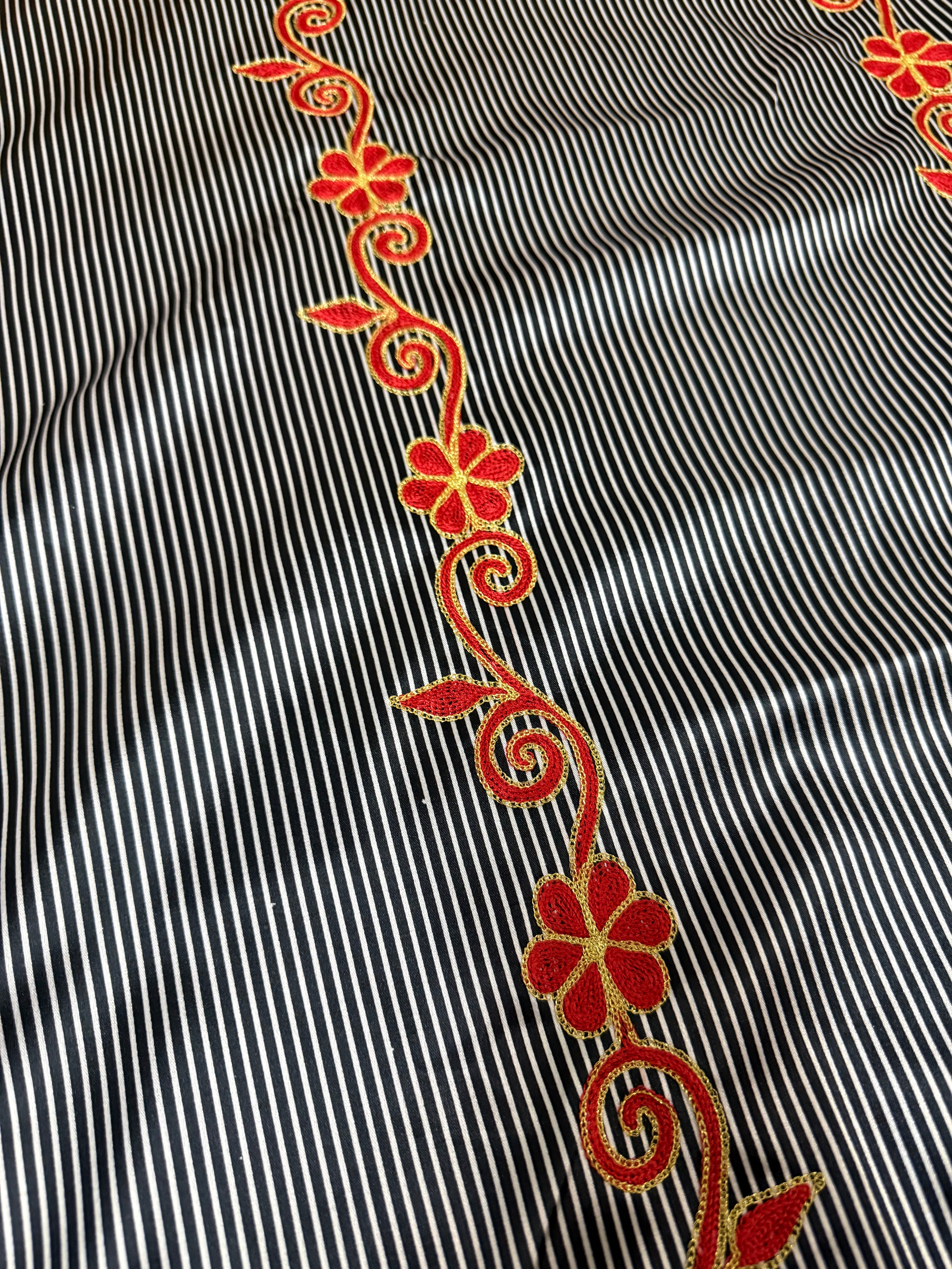 Embroidered Silk Feel Jalabiya LC 012